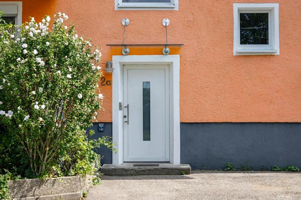 Yay - 65M2 Apartment Am Bahnhof - Smart Tv - Internet - Kaffee - Waschmaschine - Trockner Muehldorf am Inn ภายนอก รูปภาพ
