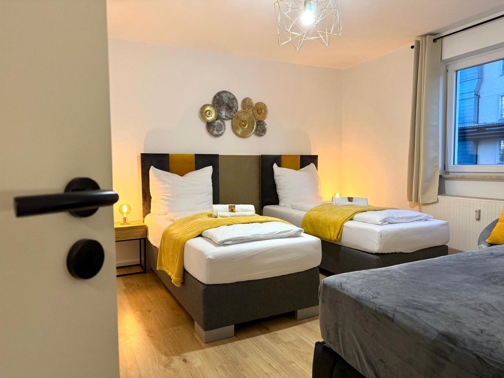 Yay - 65M2 Apartment Am Bahnhof - Smart Tv - Internet - Kaffee - Waschmaschine - Trockner Muehldorf am Inn ภายนอก รูปภาพ