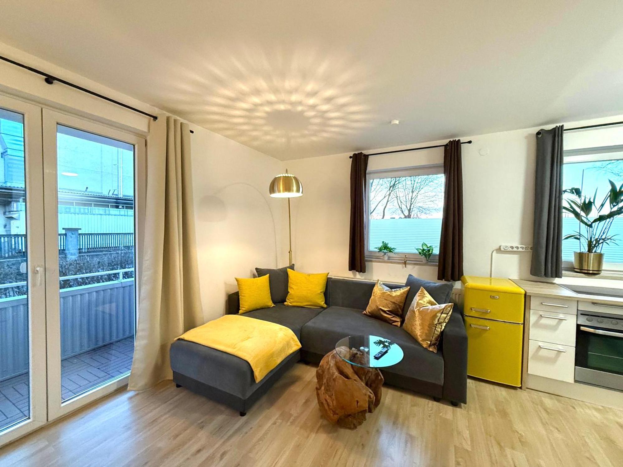 Yay - 65M2 Apartment Am Bahnhof - Smart Tv - Internet - Kaffee - Waschmaschine - Trockner Muehldorf am Inn ภายนอก รูปภาพ